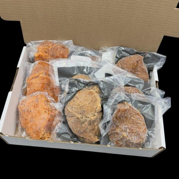 Boîte mixte de 2kg de côtelette de porc marinée érable, poivre et chipotlé, côtelette marinée herbes provençale et côtelette marinée whisky érable